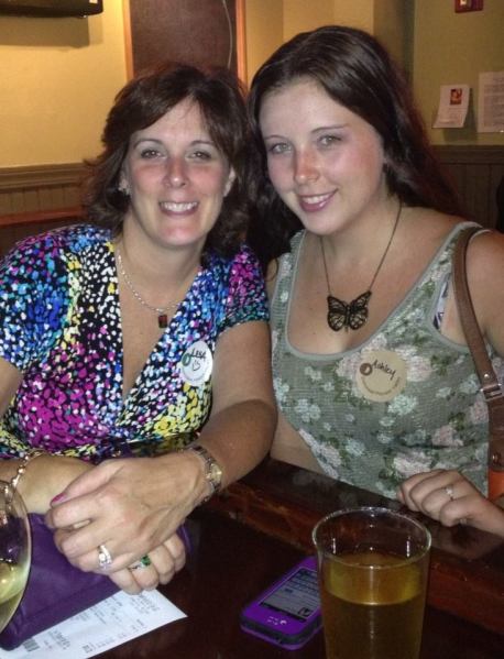 1378116_220152588146177_588315628_n