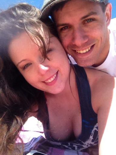 401864_923701093571_1292628323_n